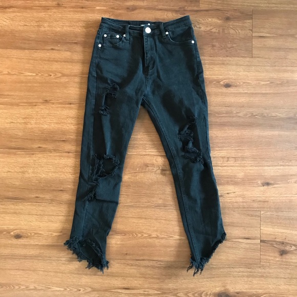 Boohoo Denim - Black Distressed Jeans